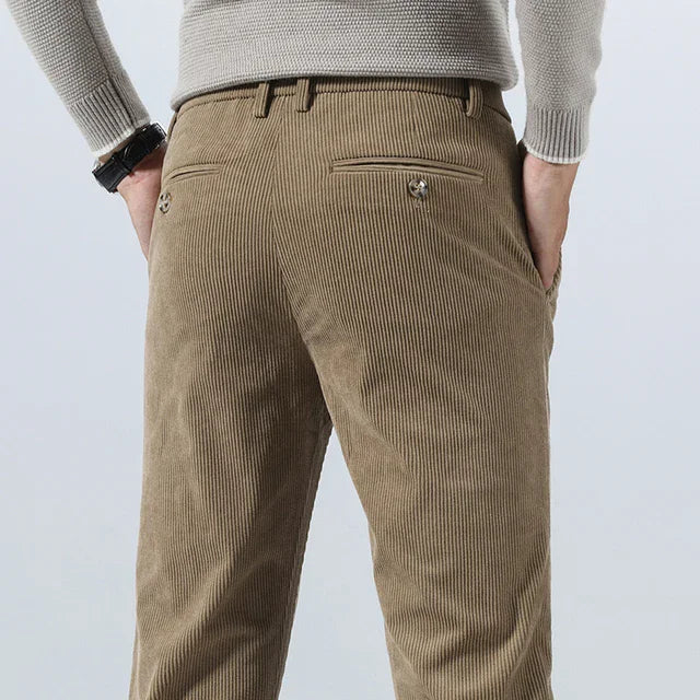 Pantaloni Slim Fit in Velluto a Coste