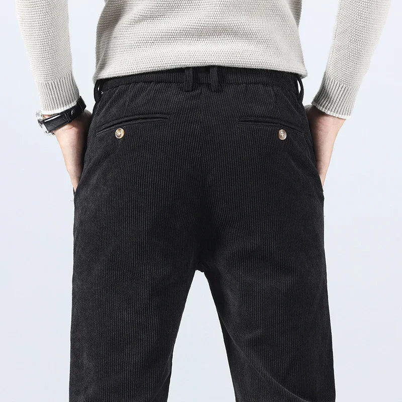 Pantaloni Slim Fit in Velluto a Coste
