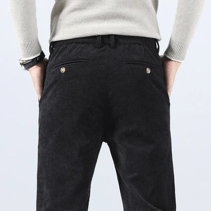 Pantaloni Slim Fit in Velluto a Coste